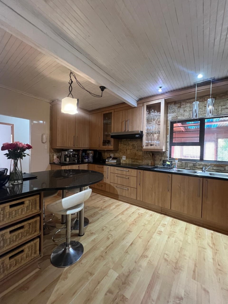 4 Bedroom Property for Sale in Vanes Estate Eastern Cape